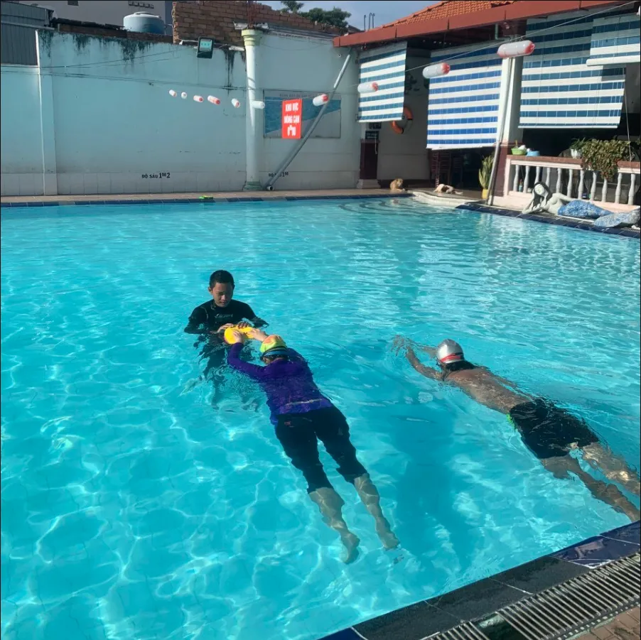 Học Bơi Quận 10